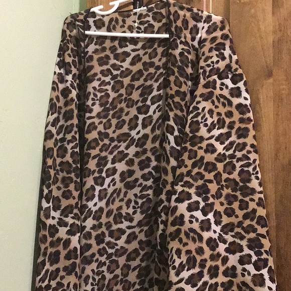 Leopard Duster - Picture 3 of 3